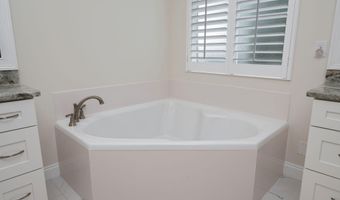 1616 Lena St, Baker, FL 32531