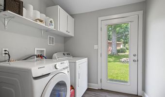 1032 Virginia Ave, Bauxite, AR 72011