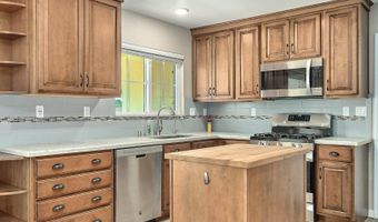 1209 Rosewood Ave, Camarillo, CA 93010