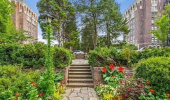 4000 CATHEDRAL Ave NW 842B, Washington, DC 20016