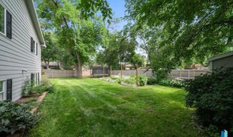1513 E Sylvan Cir, Brandon, SD 57005