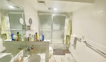 9801 Collins Ave 8M, Bal Harbour, FL 33154