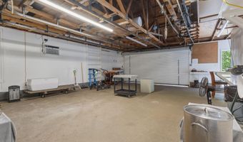 208 New Rd, Arundel, ME 04046