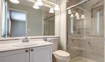 501 Clayworth Dr, Ballwin, MO 63011