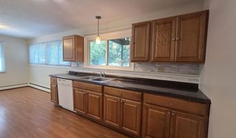 92 Chester Tpke 1St Floor, Auburn, NH 03032