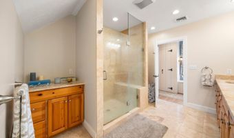 50 0 Indian Trl, Barnstable, MA 02630