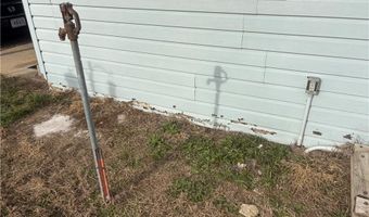 1667 NE County Rd 13004 Rd, Adrian, MO 64720