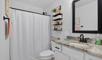 2040 Creekwood Cir, Bauxite, AR 72011