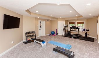 605 Oakwood Pl, Polk City, IA 50226