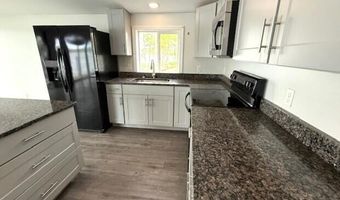 5 N Vigue Shore Rd, Albion, ME 04910