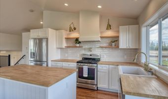 1837 E YELLOW PINE Ave, Athol, ID 83801