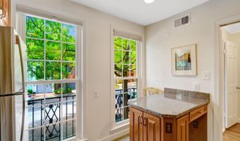 117 PRINCESS St, Alexandria, VA 22314