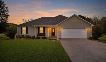 201 Elmwood Dr, Auburn, KY 42206