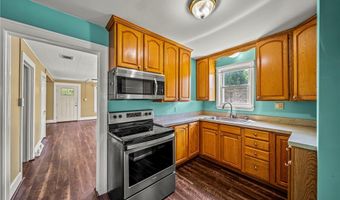 6327 Bales Ct, Ashtabula, OH 44004