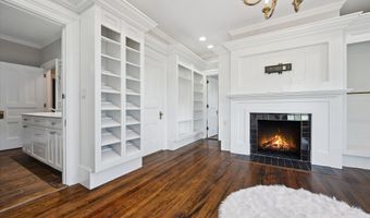 75 W Broadway, Bangor, ME 04401