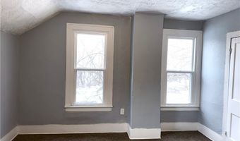 28 Christie St, Akron, OH 44303