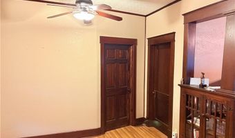 905 Parallel St, Atchison, KS 66002