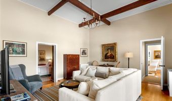 2 Hazard Ave, Newport, RI 02840
