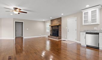 11127 E Brainerd Rd, Apison, TN 37302
