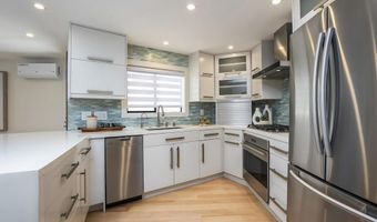 2820 BAYSIDE Walk 6, San Diego, CA 92109