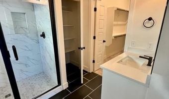 6207 SW Luna Ln, Bentonville, AR 72713