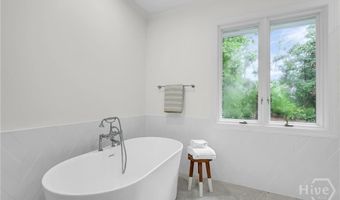 6 Sleepy Terrapin Ln, Savannah, GA 31411