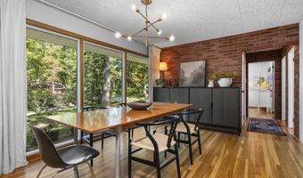 3177 Sunnywood Dr, Ann Arbor, MI 48103