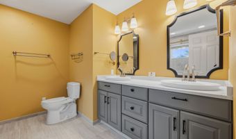 1214 Sandalwood Ct SW, Altoona, IA 50009