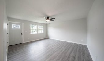 304 Sunset Dr, Aurora, IN 47001