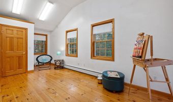 35 Merry Hill Rd, Barrington, NH 03825