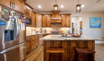 16728 Cabes Point Rd, Alexander, AR 72002