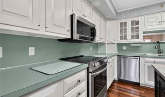 6 Teresa Dr, Bella Vista, AR 72715