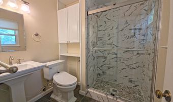 202 HARDY Pl, Rockville, MD 20852