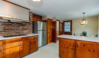 23 Roselawn Ave, North Smithfield, RI 02824