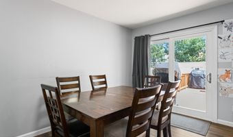 573 Sumner Ave, Belford, NJ 07718