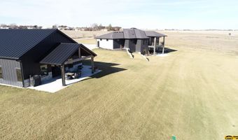 18228 London Ave, Beatrice, NE 68310