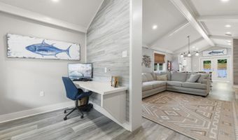 321 Saint George St, Bay St. Louis, MS 39520