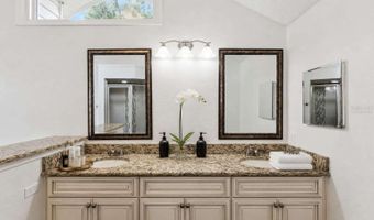 2418 SWEETWATER CC PLACE Dr, Apopka, FL 32712