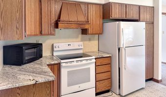32 Starr Rd, Colchester, CT 06415