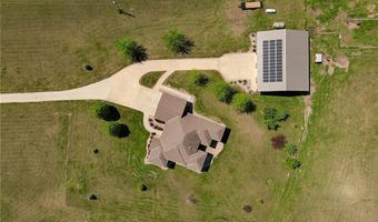 15006 Leavenworth Rd, Basehor, KS 66007