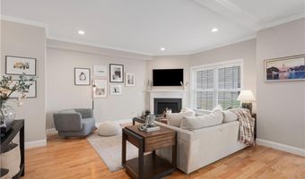 105 Hunting Hill Dr, Cumberland, RI 02864