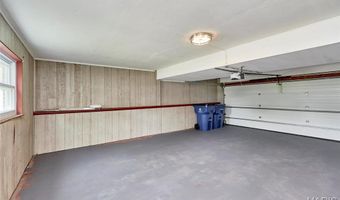 241 Valleyoak Ct, Ballwin, MO 63021