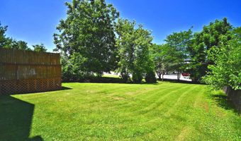 5631 STONECROFT Ln, Allentown, PA 18106