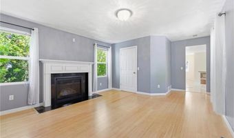 57 Hunters Crossing Dr, Coventry, RI 02816