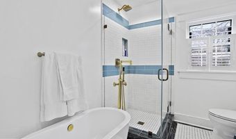 2347 S ARLINGTON RIDGE Rd, Arlington, VA 22202