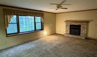 3626 E LEXINGTON Dr, Appleton, WI 54915