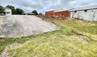 703 W Madison Ave, Athens, TN 37303