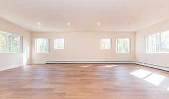 1520 Traver Rd, Ann Arbor, MI 48105