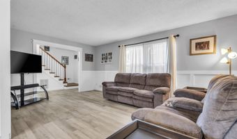 2 Lee Ct, Barnegat, NJ 08005