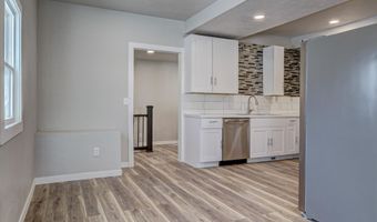 1315 W SUMMER St, Appleton, WI 54914